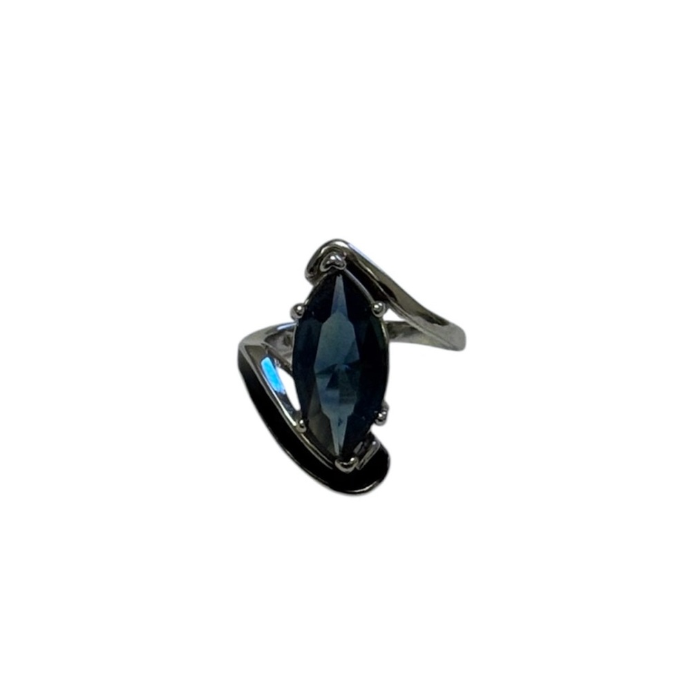 Silver-toned and Dark Blue Gemstone Ring. Marquis Cut. Excellent Condition!